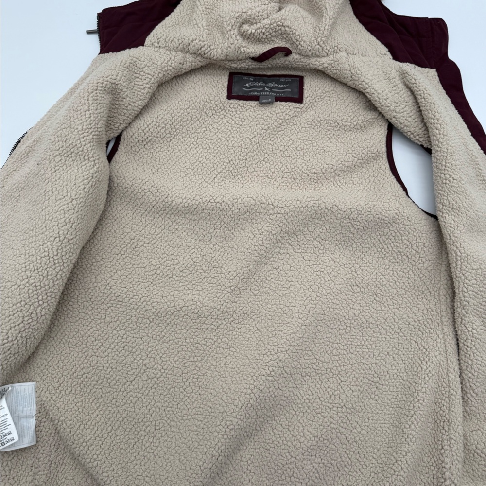 Eddie Bauer Quilted Vest Womens Small Burgandy Sherpa Lined Fur Hood - Picture 3 of 5